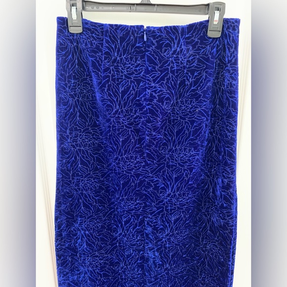 Royal Blue Patterned Velvet Skirt - Picture 15 of 17